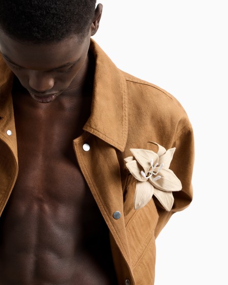 Armani Maxibroche de tela con forma de lirio Rebajas de fin de temporada