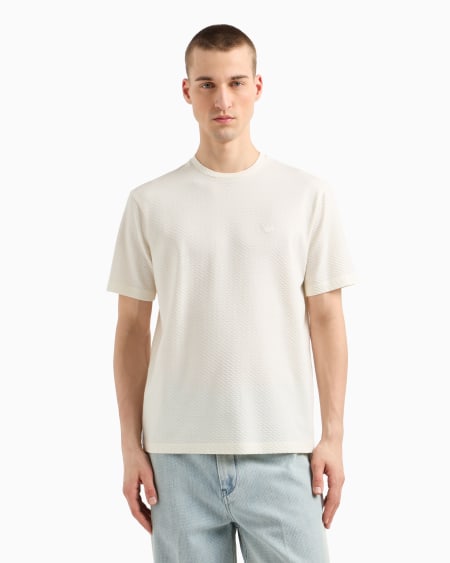 Armani Camiseta de punto con fantasía en tejido jacquard en relieve y con efecto tridimensional 2025