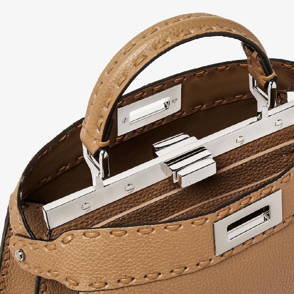 Fendi Peekaboo ISeeU Small Tienda