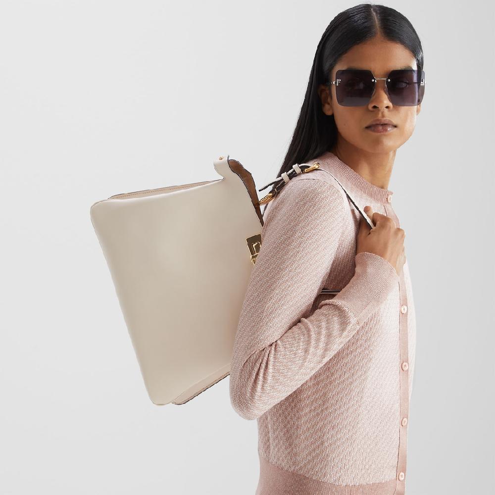 Fendi Peekaboo Soft Medium