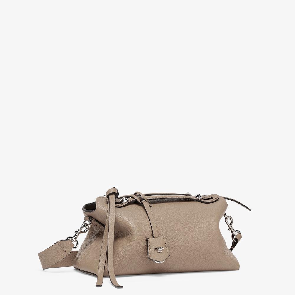 Fendi By The Way Selleria mediano ÚLTIMAS EDICIONES
