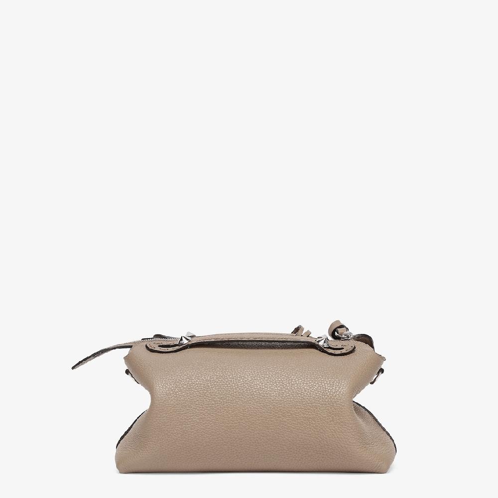 Fendi By The Way Selleria mediano ÚLTIMAS EDICIONES