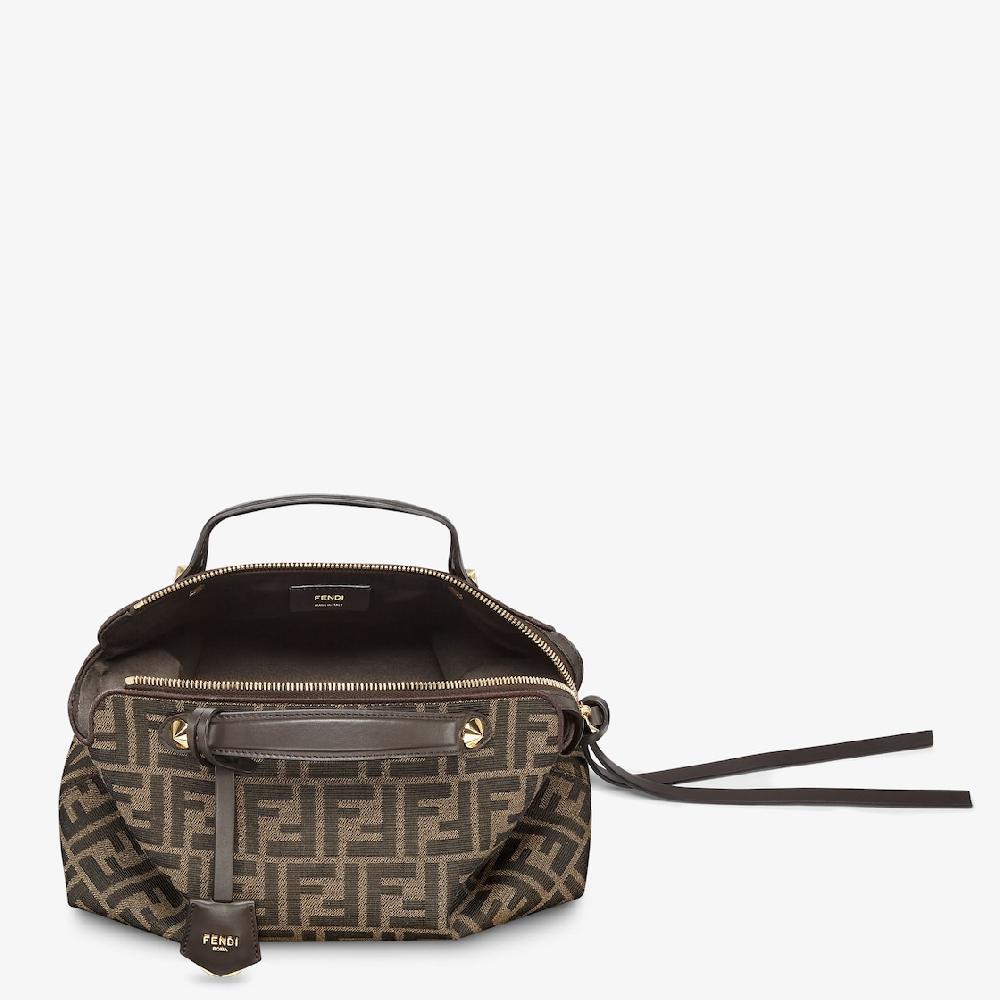 Fendi By The Way Soft mediano Últimos 2 días