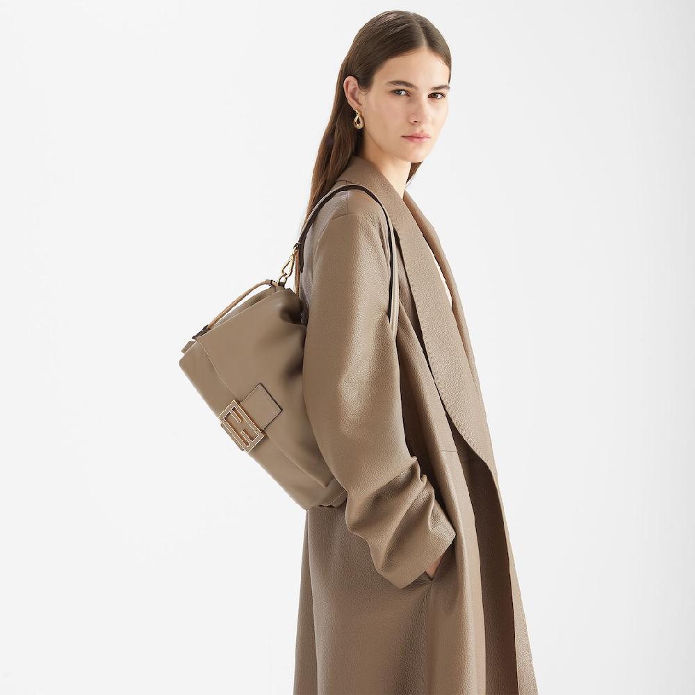 Fendi Mamma Baguette Large