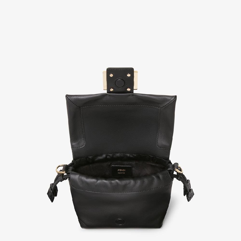 Fendi Mamma Baguette Small Devoluciones gratuitas