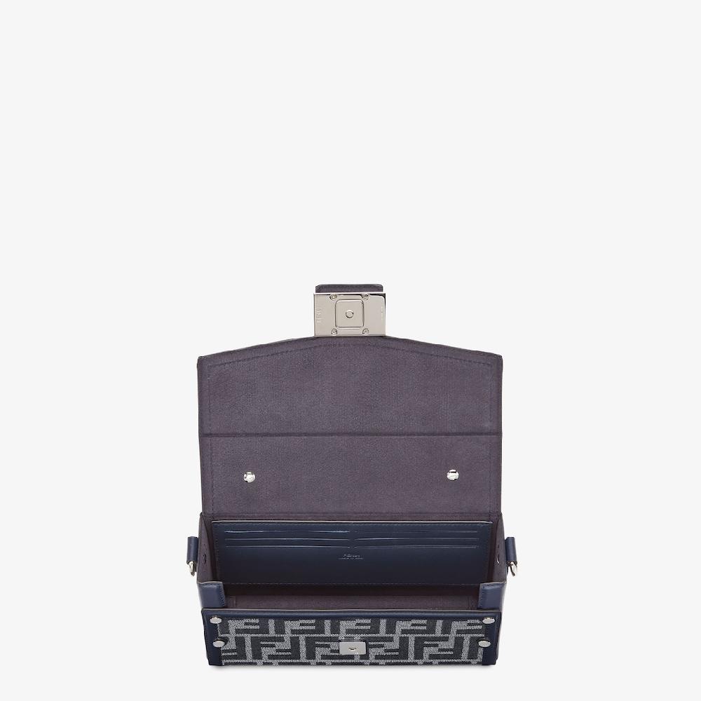Fendi Baguette Soft Trunk Descuentos del mes