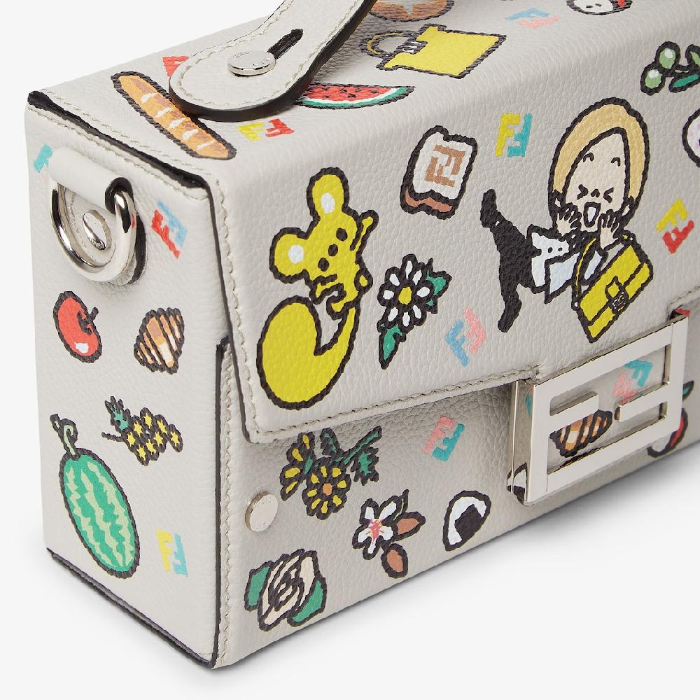 Fendi Baguette Soft Trunk Silvia And The Baguette Grandes ahorros