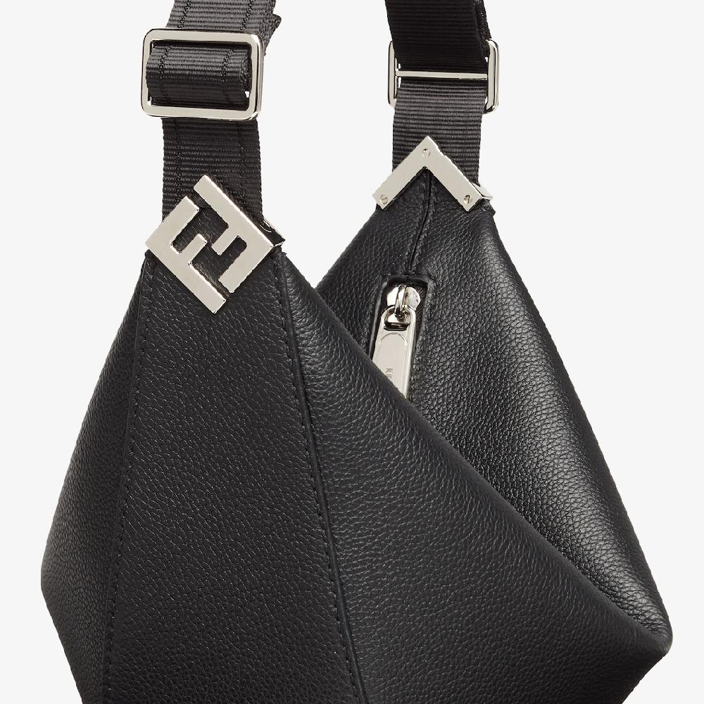 Fendi Fendi Melon pequeño de piel Fendi Roma Precio ultrabajo