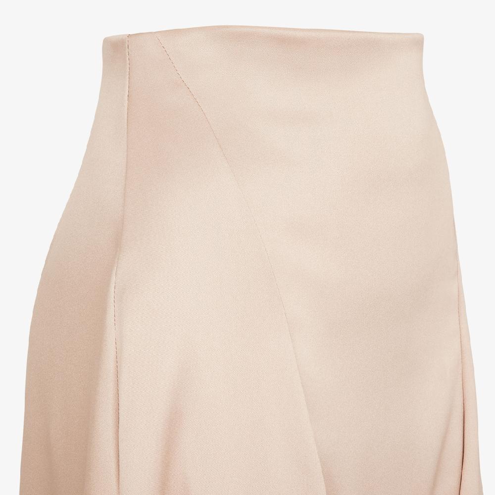 Fendi Falda Grandes ahorros