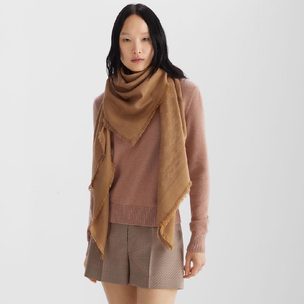 Fendi Chal FF Rebajas top