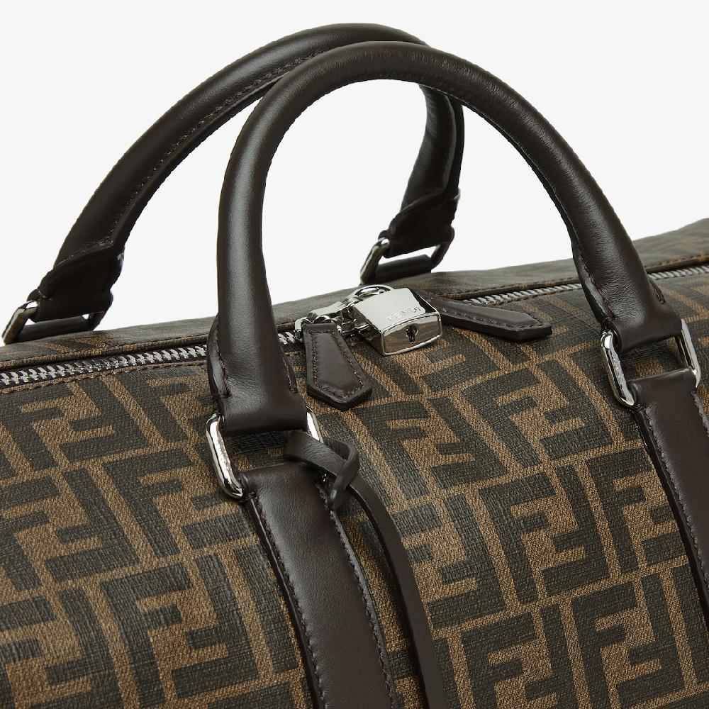 Fendi Bolsa de viaje FF mediana Última moda