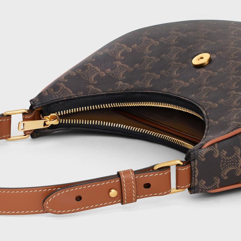 Celine BOLSO AVA TRIOMPHE MEDIANO DE LONA TRIOMPHE Y PIEL DE BECERRO Descuentos del mes