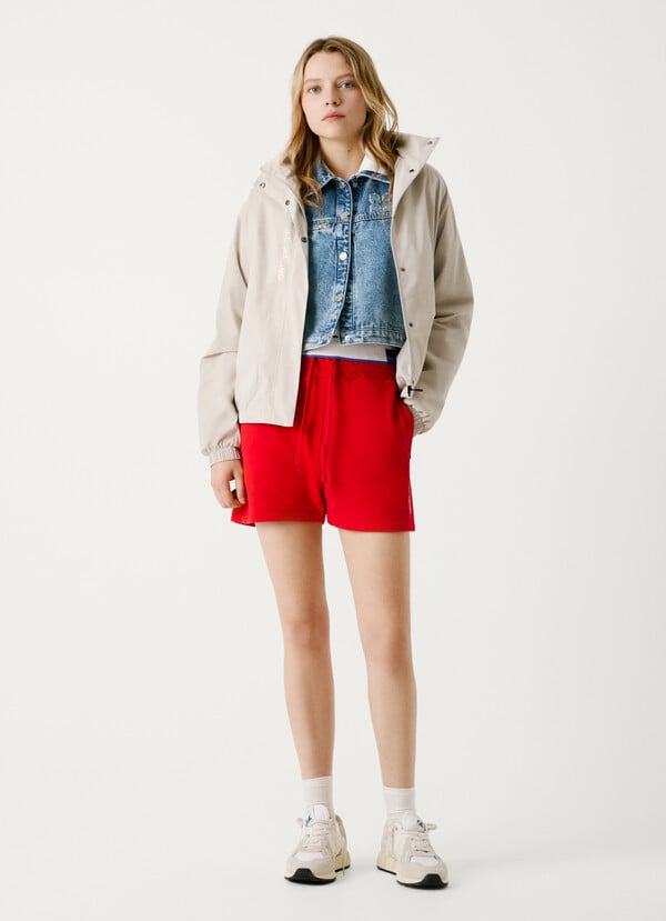 Pepe Jeans chaqueta con capucha plegable Rebajas