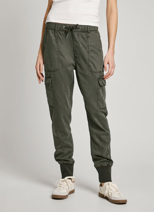 Pepe Jeans pantalón jogger fit slim Último día