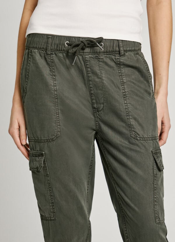Pepe Jeans pantalón jogger fit slim Último día