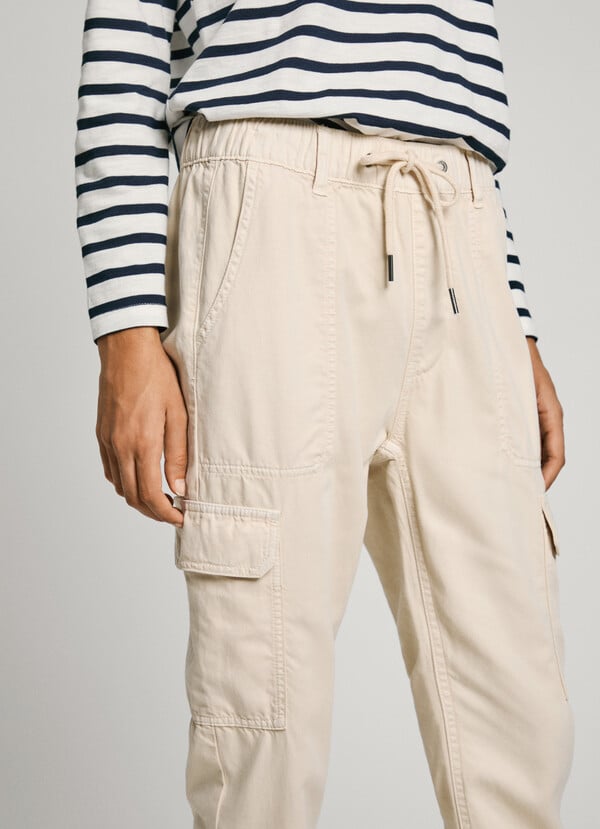 Pepe Jeans pantalón jogger fit slim Solo hoy