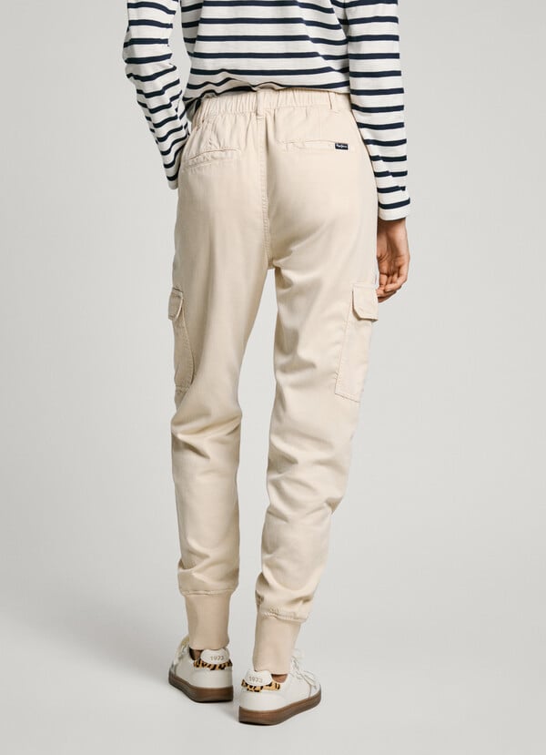 Pepe Jeans pantalón jogger fit slim Solo hoy