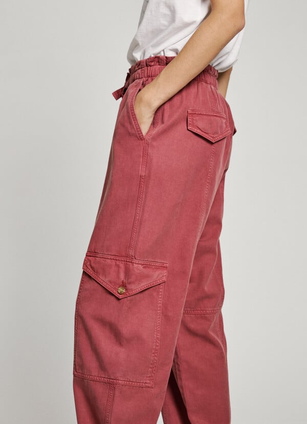Pepe Jeans pantalón cargo teñido en prenda Liquidación