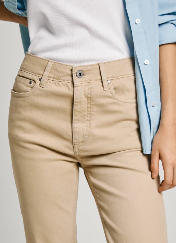 Pepe Jeans pantalón 5 bolsillos fit slim En oferta