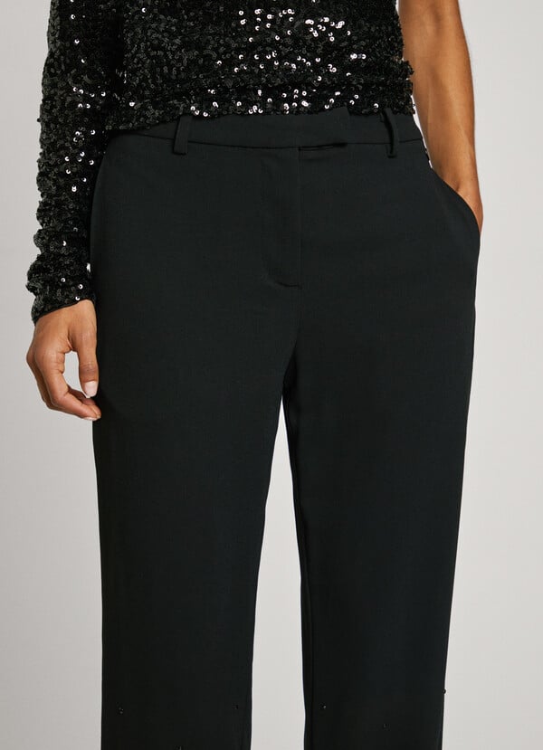 Pepe Jeans pantalón recto con pedrería Descuentos del mes