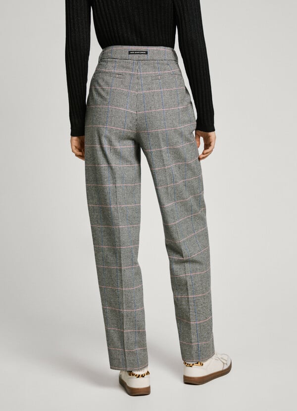 Pepe Jeans pantalón recto pata de gallo Última moda