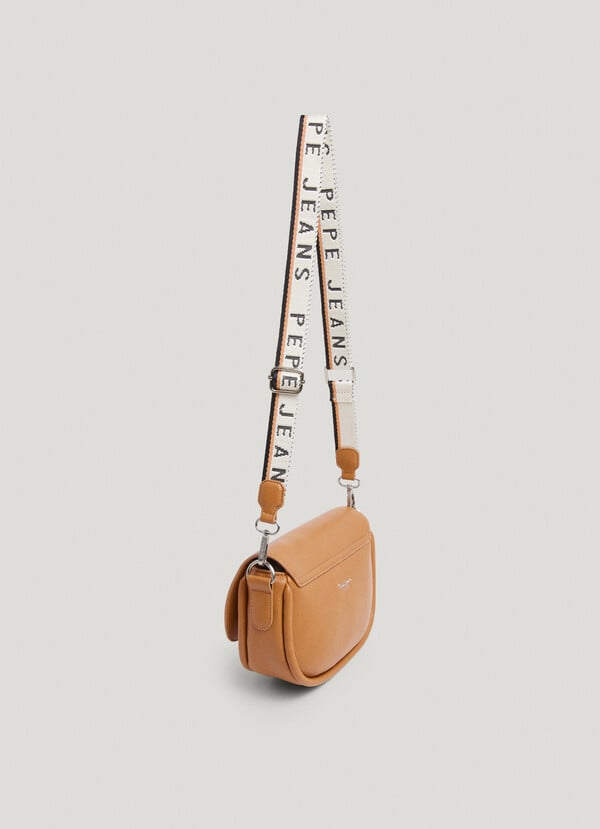 Pepe Jeans bolso solapa efecto piel Ofertas de temporada