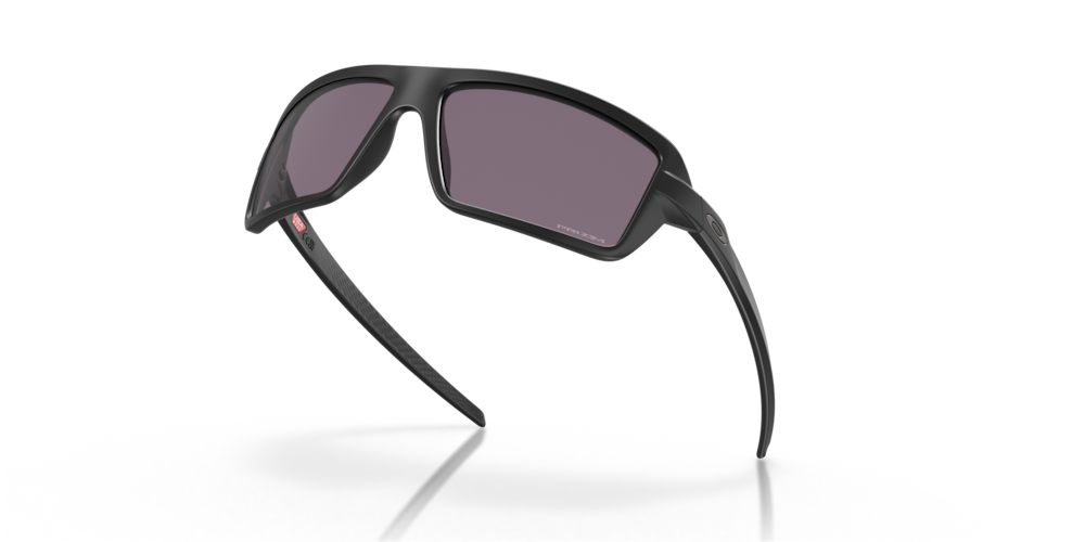 Oakley Gafas de sol Cables en Prizm Grey Matte Black En oferta