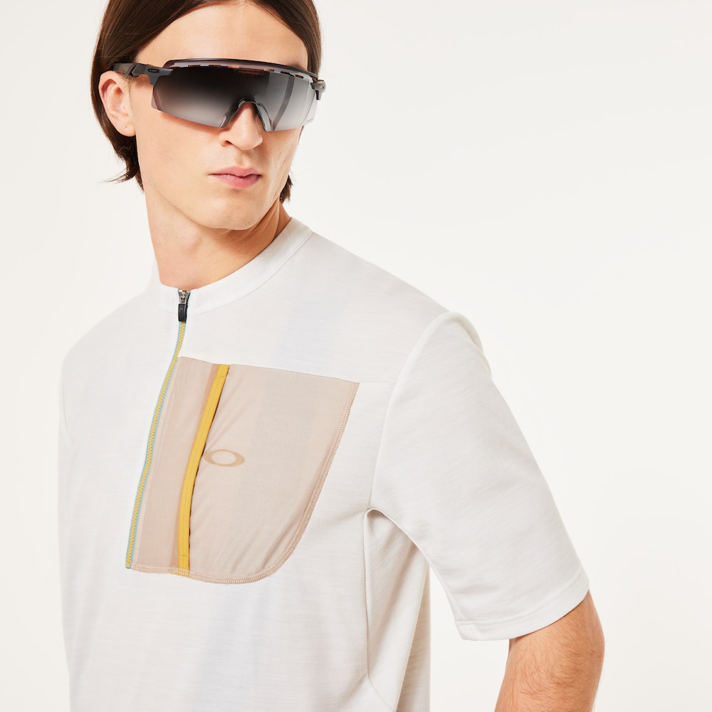 Oakley Oakley Off Grid SS Tech Tee Ofertas